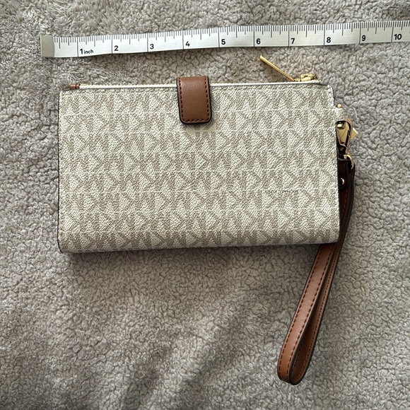 Michael Kors Beige Wristlet - Picture 3 of 8